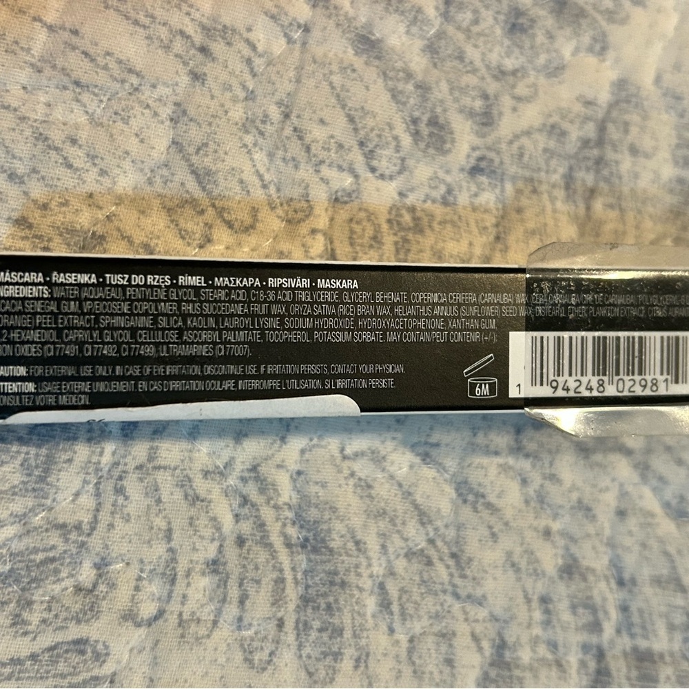 bareMinerals Maximist Mascara in Black - Picture 3 of 3
